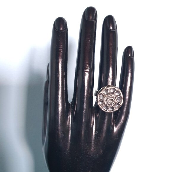 🌼 One-of-a-Kind Vintage Scandinavian Silver Floral Adjustable Statement Ring 🌼 - Picture 7 of 15